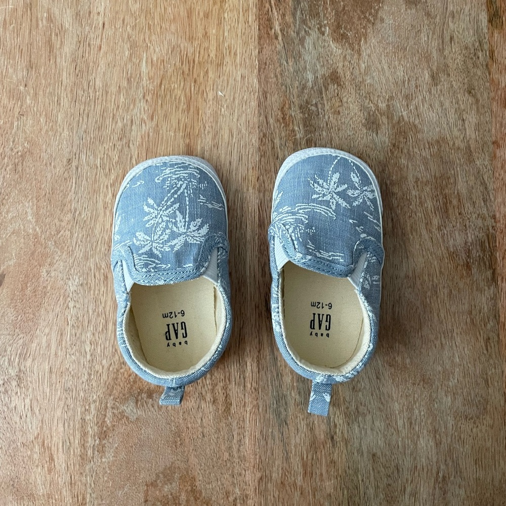 Baby Gap Baby Shoes 6-12 M